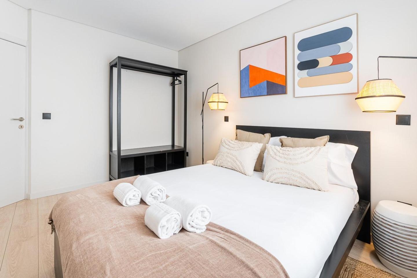Guestready - Quental Wallpaper Near Marques Square Porto Luaran gambar