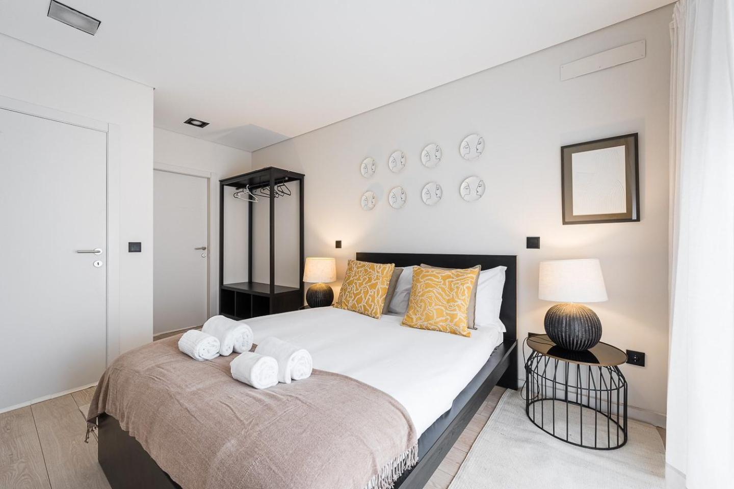 Guestready - Quental Wallpaper Near Marques Square Porto Luaran gambar