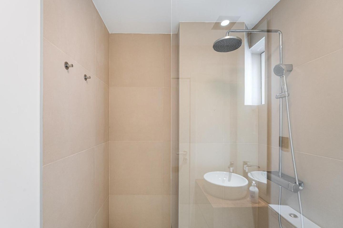 Guestready - Quental Wallpaper Near Marques Square Porto Luaran gambar