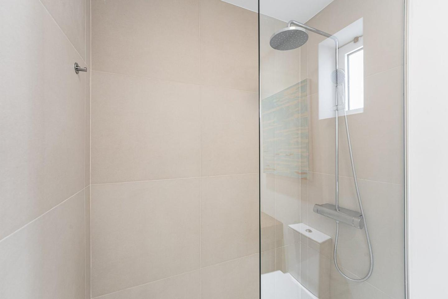 Guestready - Quental Wallpaper Near Marques Square Porto Luaran gambar